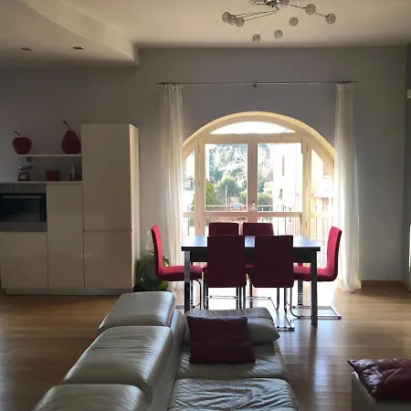 Апартаменты Il Castello - In Zona Residenziale Модена