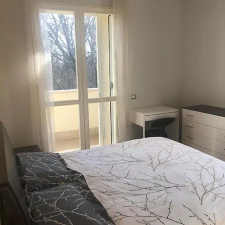 Il Castello - In Zona Residenziale * Modena