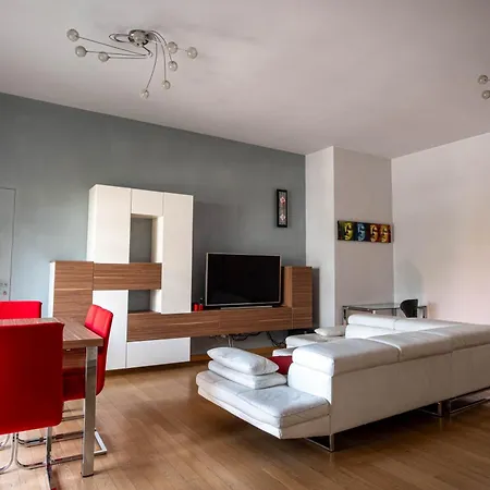 Il Castello - In Zona Residenziale Apartmán *
