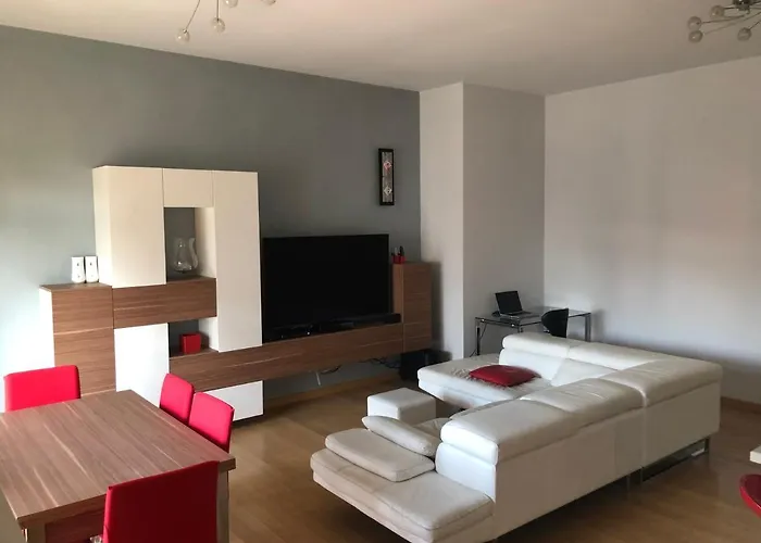 アパート Il Castello - In Zona Residenziale モデナ