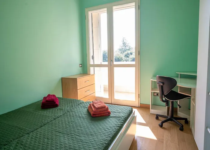 Il Castello - In Zona Residenziale モデナ