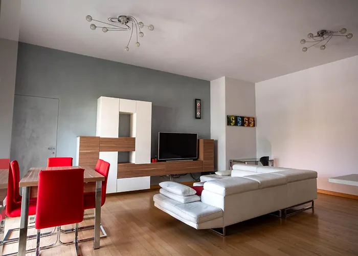 Il Castello - In Zona Residenziale アパート *