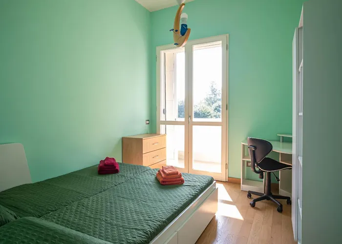 Il Castello - In Zona Residenziale アパート