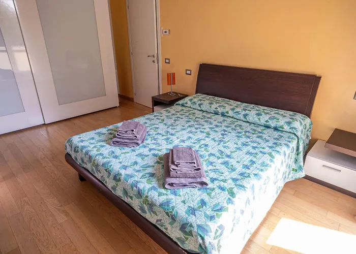 Il Castello - In Zona Residenziale アパート *